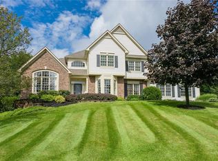 8 Valais Ct, Fairport, NY 14450