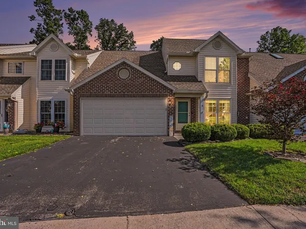 5 Windcroft Ct, Carlisle, PA 17015