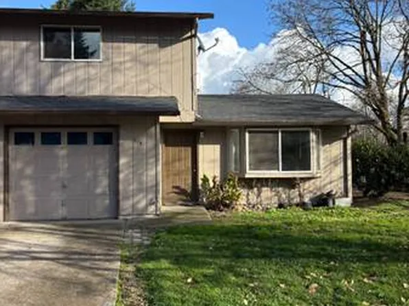 914 N Cloverleaf Loop, Springfield, OR 97477