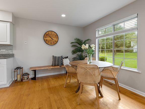 5th image of 254 Village Creek Dr