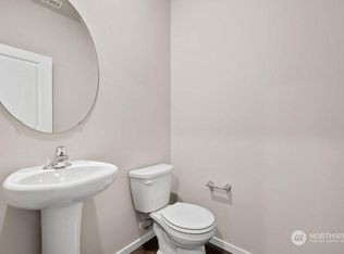 18778 Lipoma Pl E, Puyallup, WA 98374