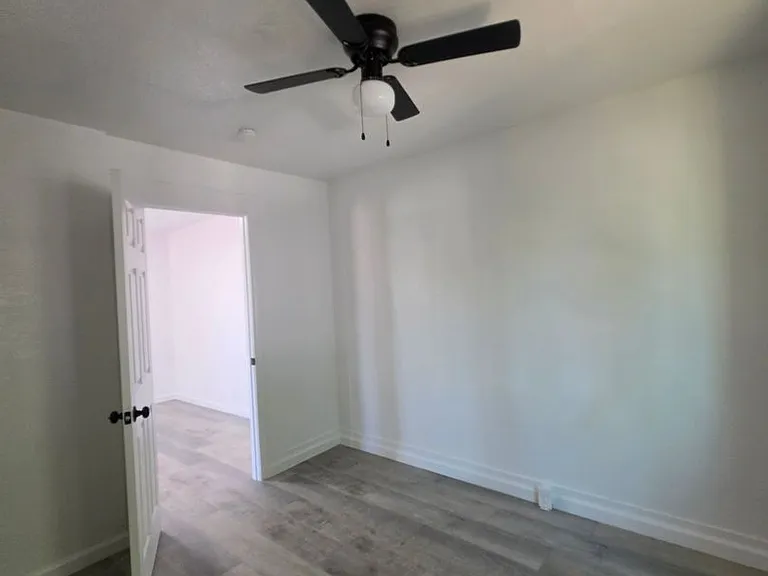 1178 E Park Way — Photo 8