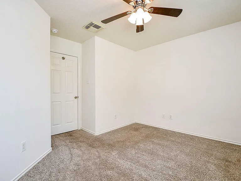 5607 Stonecloud Ln — Photo 40