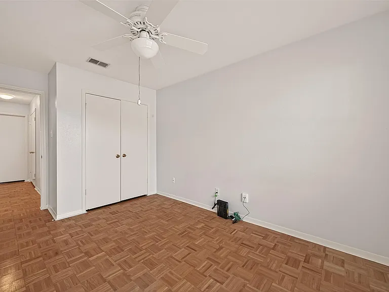 6404 Burgoyne Rd #159 — Photo 33