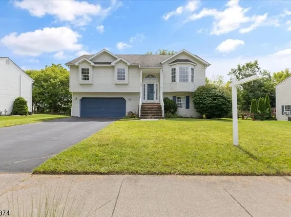 926 Liberty St, Belvidere Twp., NJ 07823