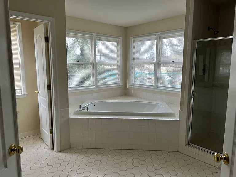 9425 Spruce Tree Cir — Photo 21