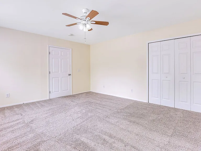 51 Fairgreen St — Photo 27