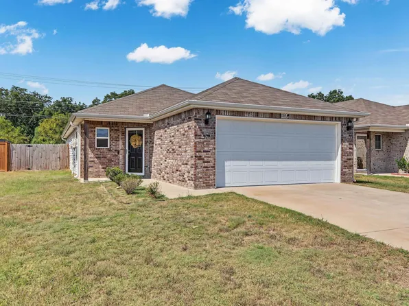 1805 Peony St, North Little Rock, AR 72117