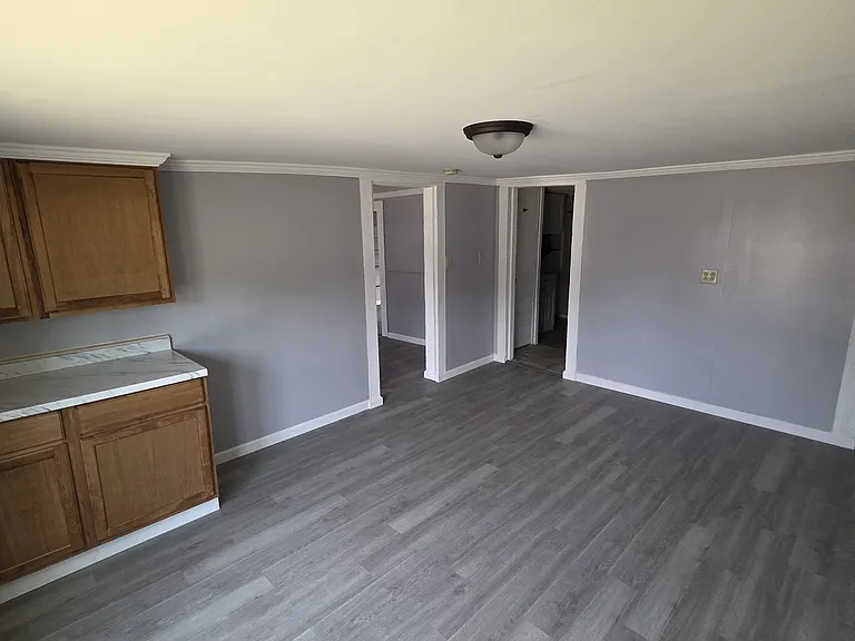 311 N Ingram Rd — Photo 5