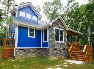 5 Maranatha Rd, Fairview, NC 28730