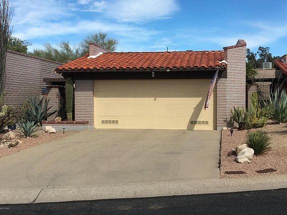 2nd image of 8419 N Calle Tioga