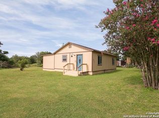 8412 Us Highway 87 E, Stockdale, TX 78160