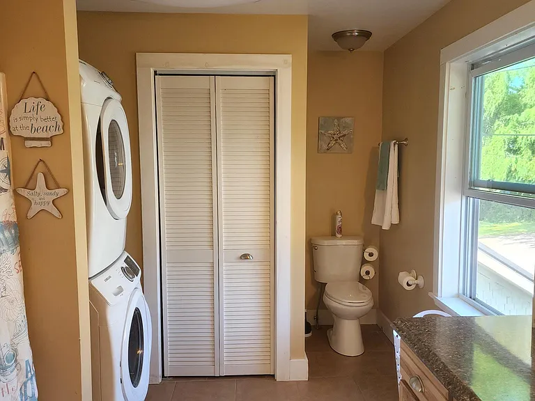 102 E Main St #1 — Photo 7