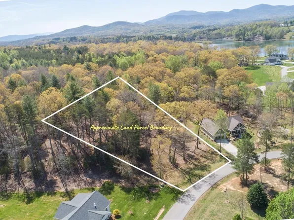 5 Lands End Blvd, Blairsville, GA 30512