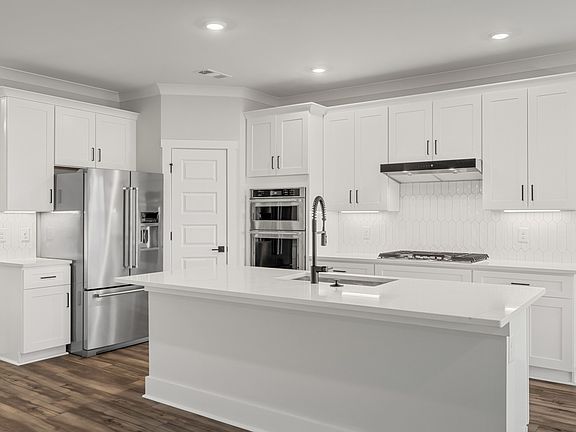 Fully loaded kitchen