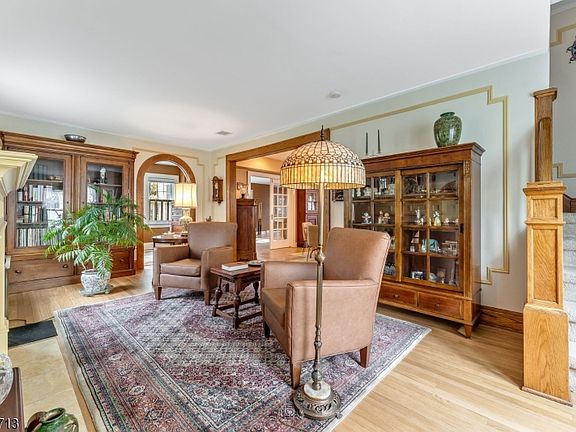 5th image of 112 Severin Ct