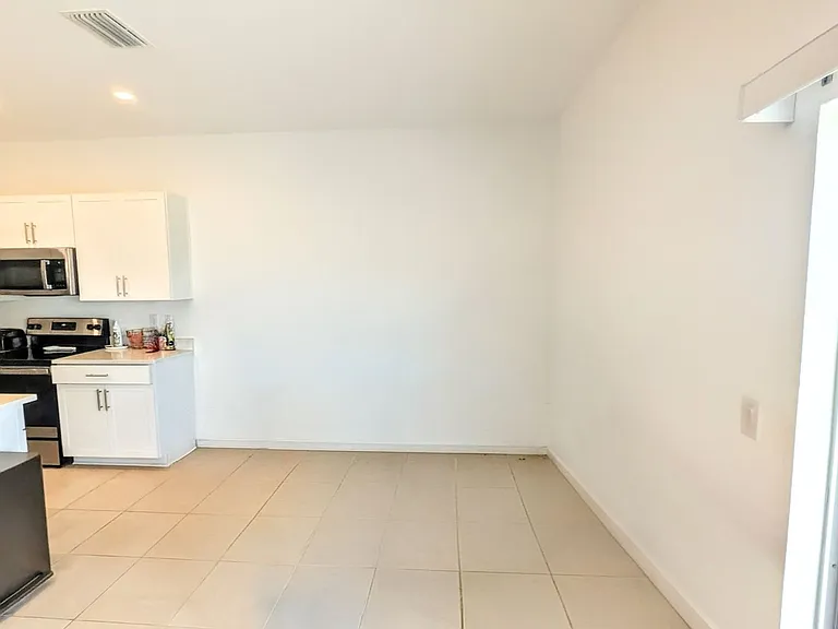 5686 Archipelago St — Photo 8