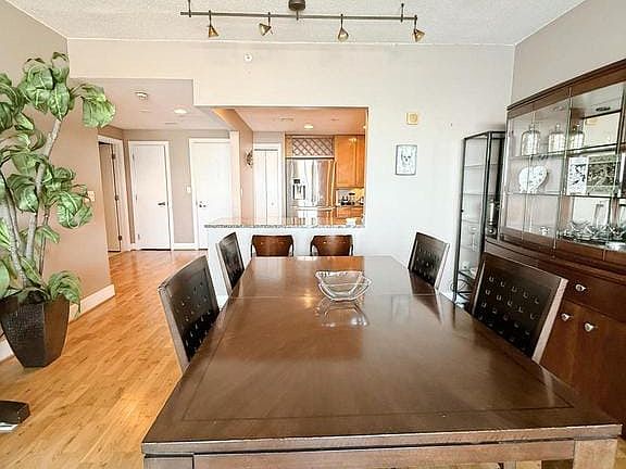 3rd image of 717 S Columbus Blvd Unit 1505