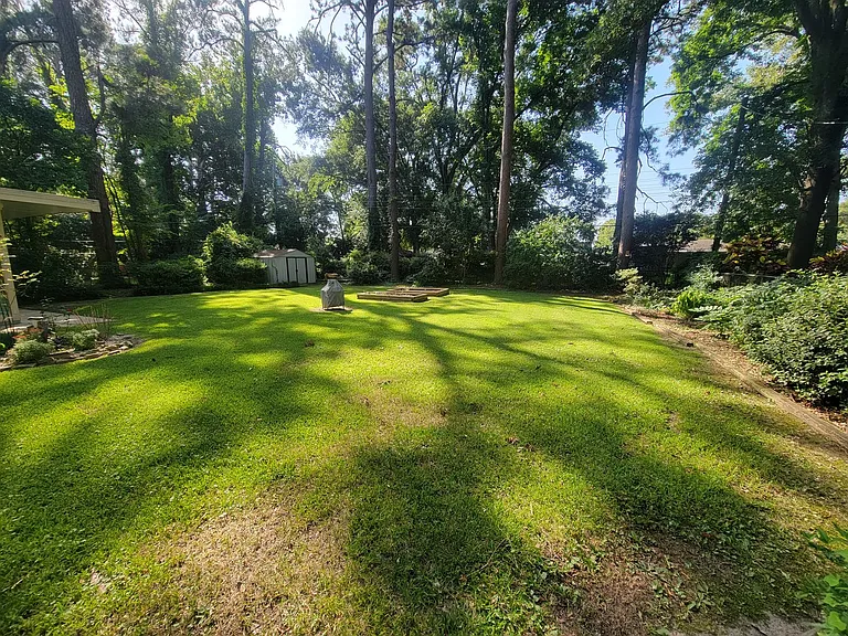 1712 Spencer Ave — Photo 16