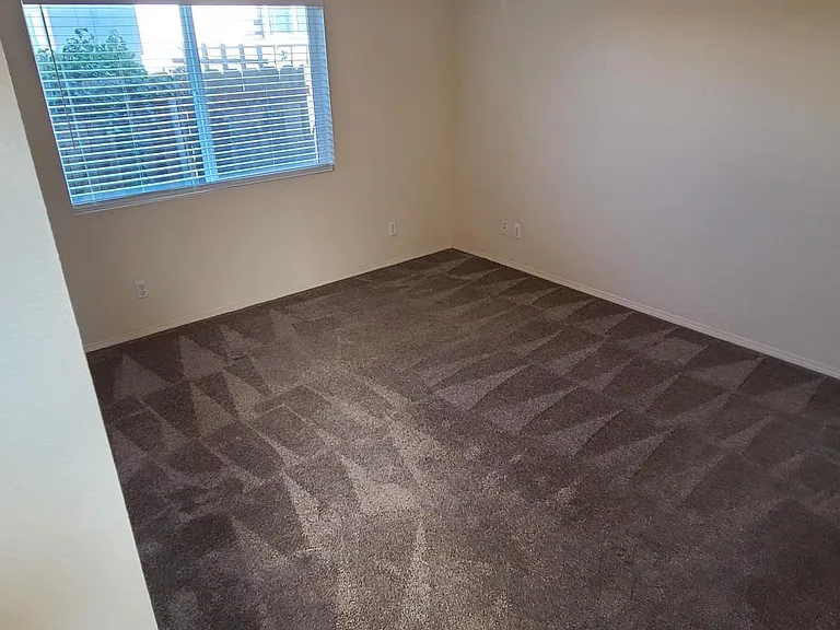 2117 Seaview Ave — Photo 15