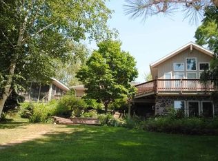 W2242 Oakwood, Green Lake, WI 54941