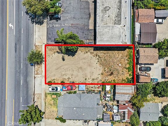 2nd image of 968 E Mission Blvd #8