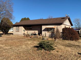 126 N Park Ave, Pretty Prairie, KS 67570