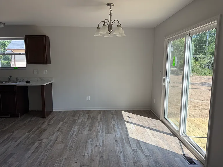 7113 Cambridge Dr — Photo 7