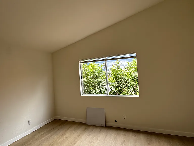 14300 Terra Bella St #1 — Photo 8
