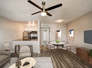 550 E Earll Dr #4-24, Phoenix, AZ 85012