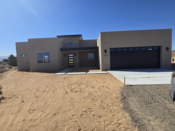 6704 Vatapa Rd NE, Rio Rancho, NM 87144