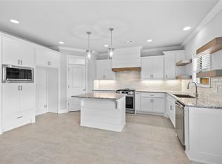 2412 Salmon St, Pea Ridge, AR 72751