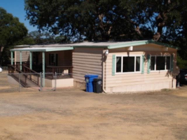 1st image of 2593 Howard Ave