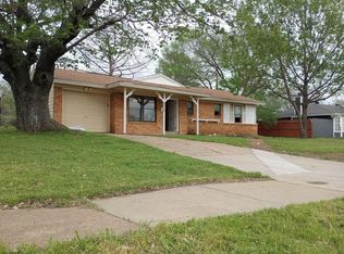2712 W Rochelle Rd, Irving, TX 75062