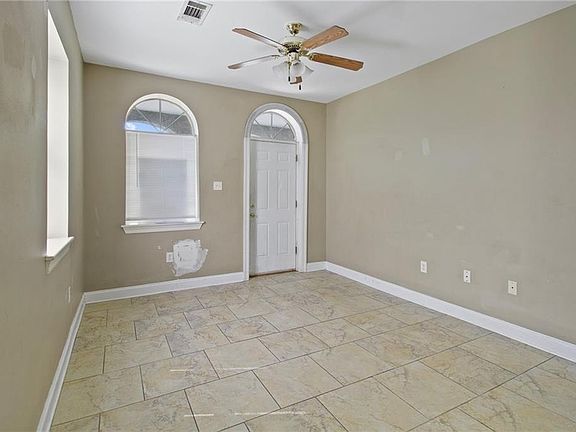 5th image of 5433-5435 Burgundy St
