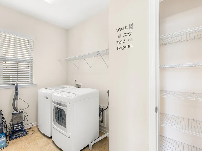 10697 Sky Chase Ave NW — Photo 22