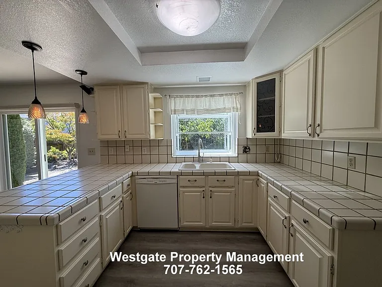 1604 Cerro Sonoma Cir — Photo 7