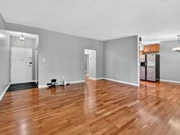 4th image of 10404 Rockville Pike APT 401