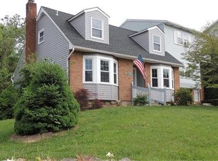 224 Vista Dr, Easton, PA 18042
