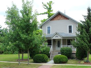 805 Dearborn St, Howell, MI 48843