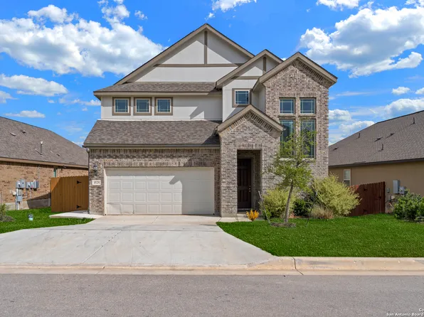 1525 SPECHTS RNCH, New Braunfels, TX 78132
