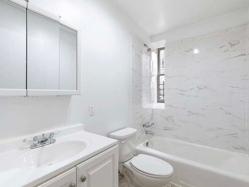 2nd image of 1264 Lexington Ave APT 2S