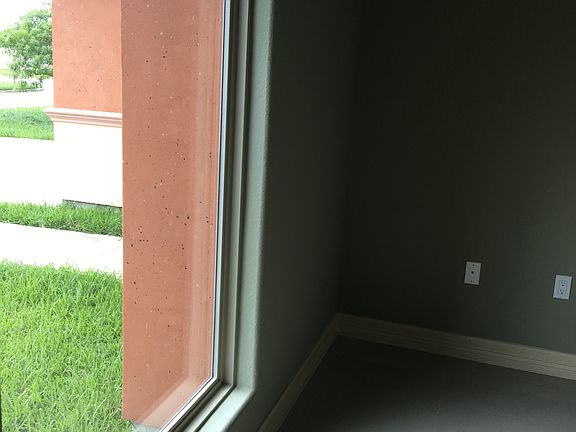 2nd image of 2142 El Portal St