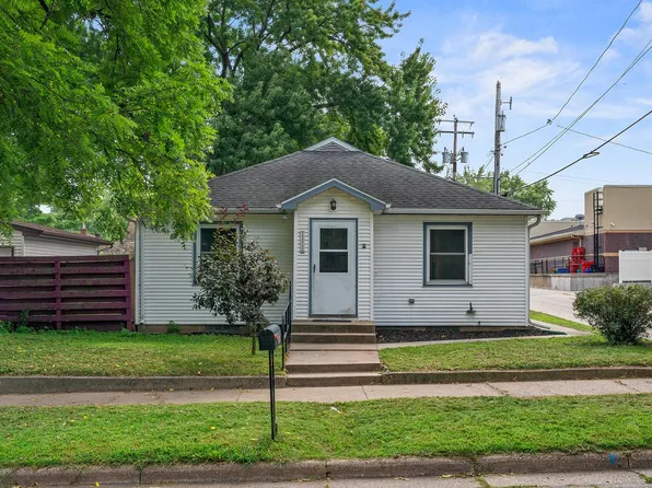 2420 Jackson STREET, La Crosse, WI 54601
