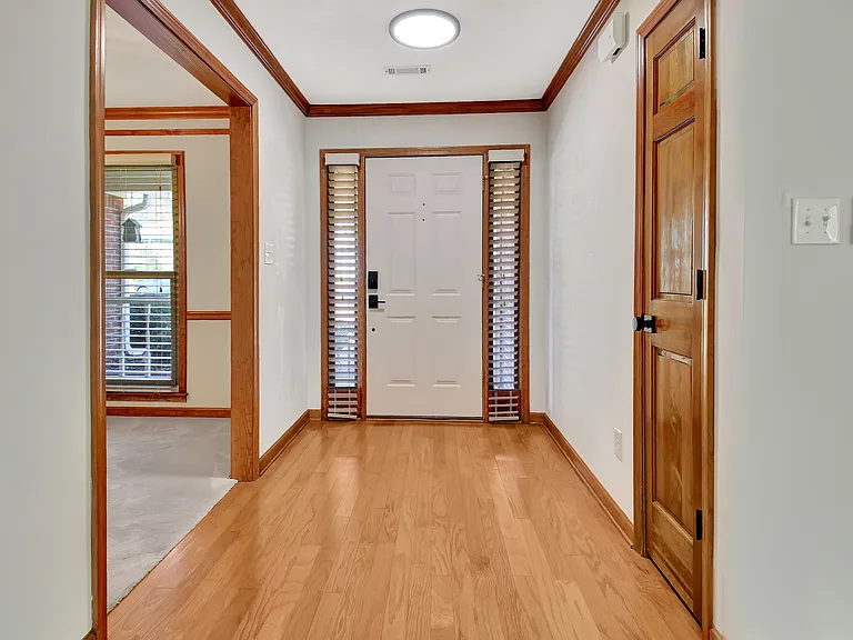 401 Tenterden Curv — Photo 11