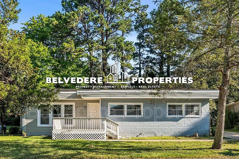 3 bed, 2.0 bath, 1417 sqft, $1,600 — Photo 1