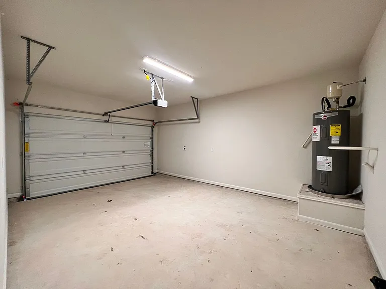 10322 Lynwood Vlg — Photo 15