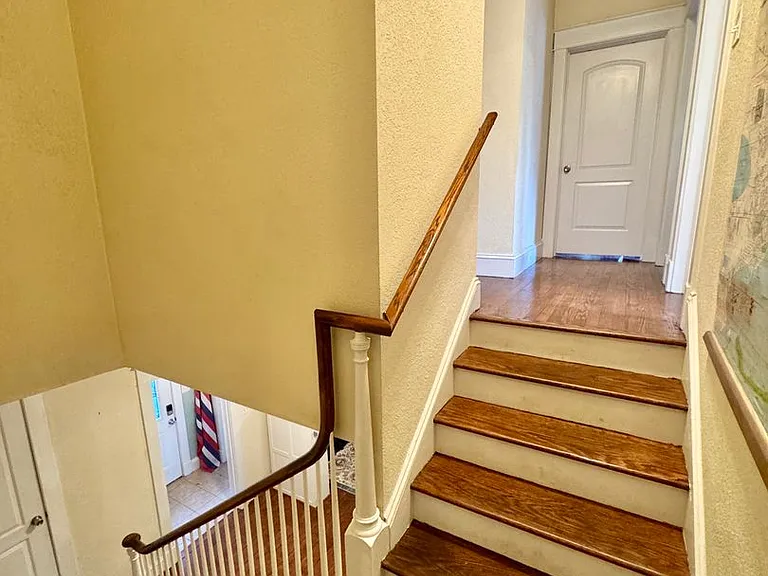 9251 Atwood Ave — Photo 24