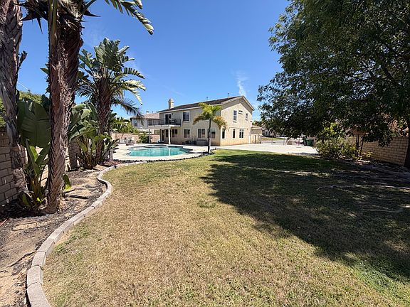 2nd image of 885 Alsace Dr