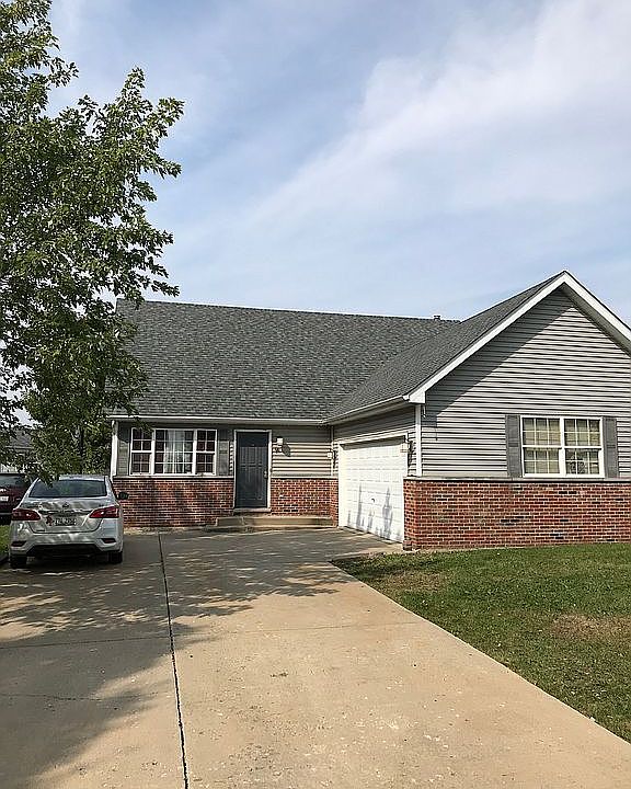 1st image of 911 Edgerton Dr